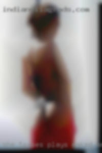 She TEASES-PLAYs naked and housewives HIGH heels.